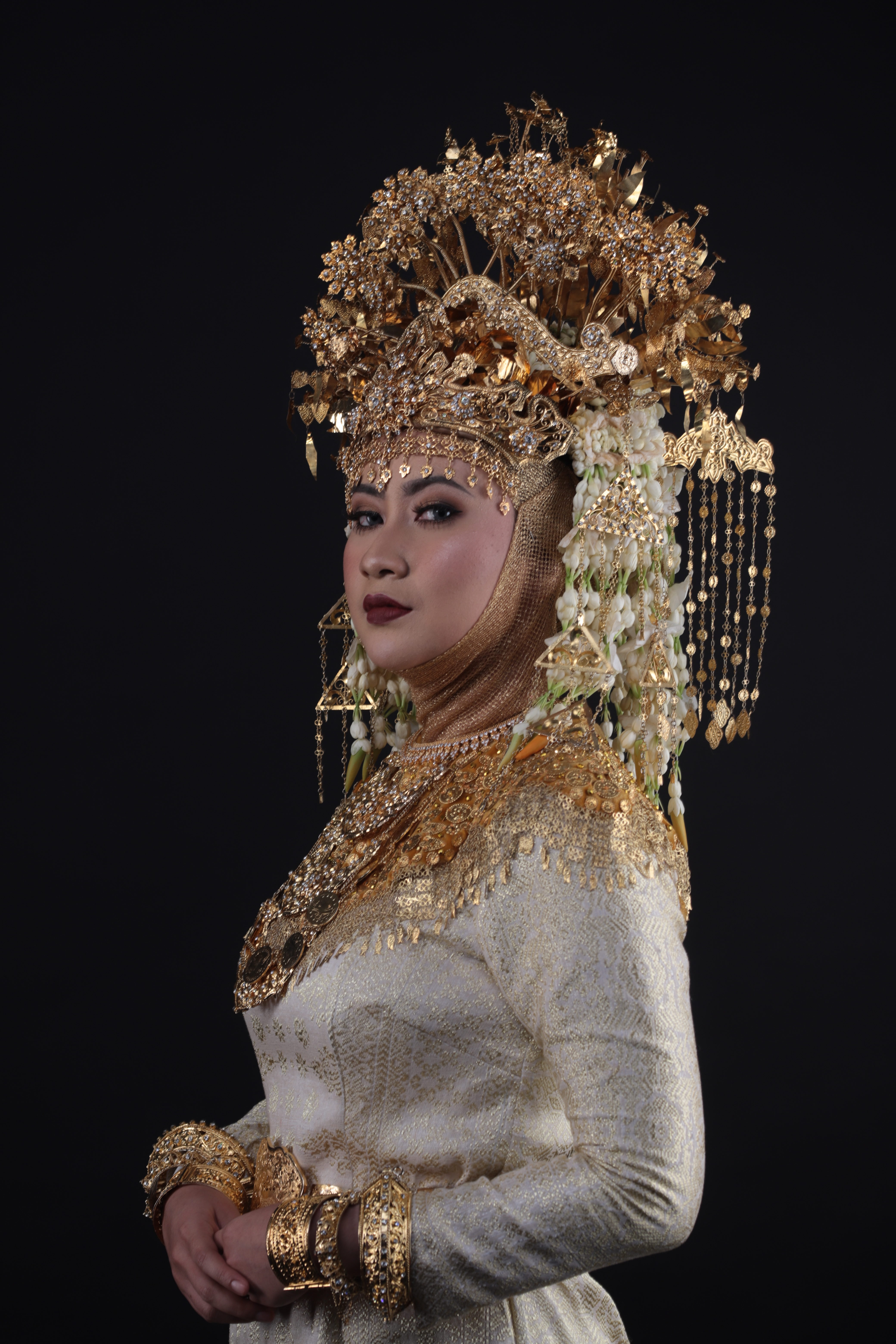 Make Up Artist Jakarta Indonesia Professional Debby Sintya